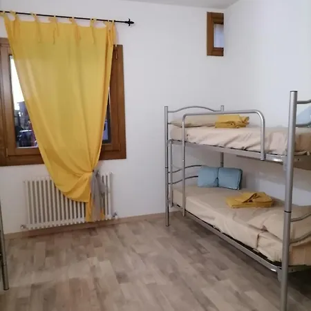 Picchio فندق مبيت وإفطار *